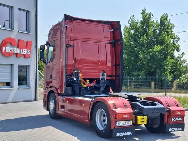Ciągnik siodłowy miniatura 4